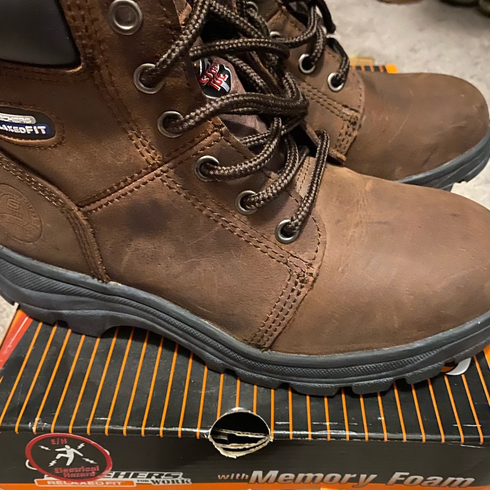 Work boots - Picture 2 of 5